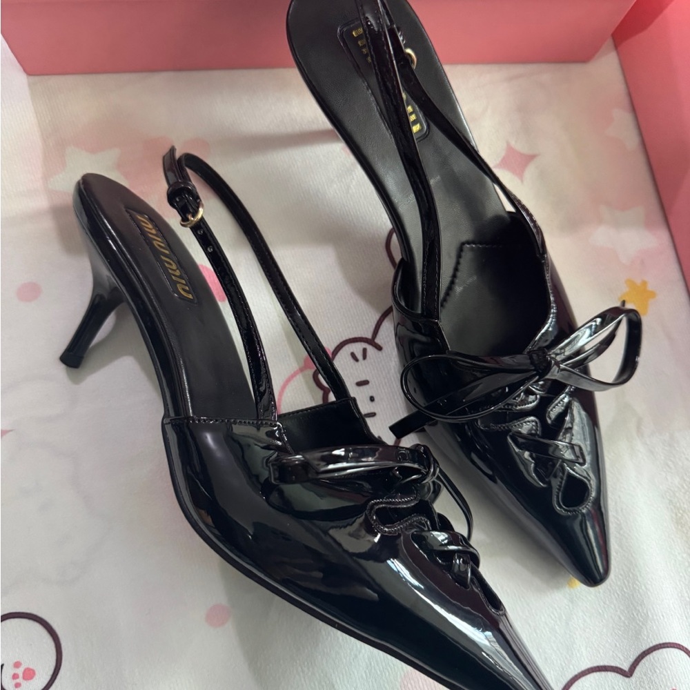 Miu Miu Black Patent Leather Pointed Toe Slingback Heels - Picture 2 of 9